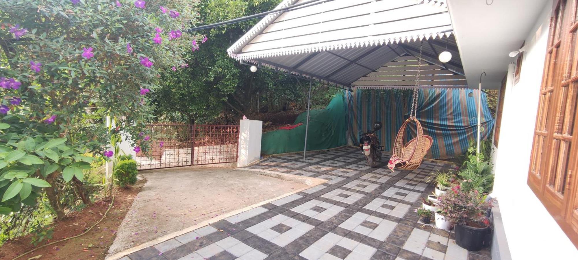 Koonamparayil Home Stay Munnar Anaviratty-Family Only Екстер'єр фото